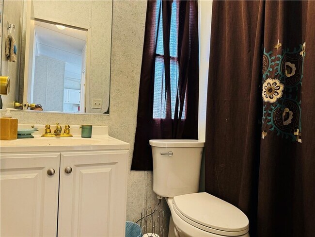 Building Photo - 5389 Riverview Dr