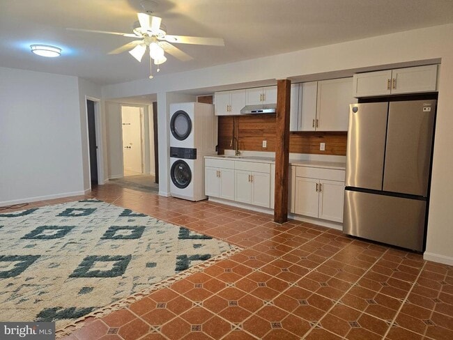 Building Photo - 12048 Winding Creek Ct