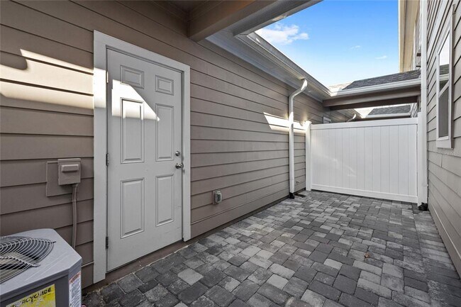 Building Photo - 2966 Voyager Ave