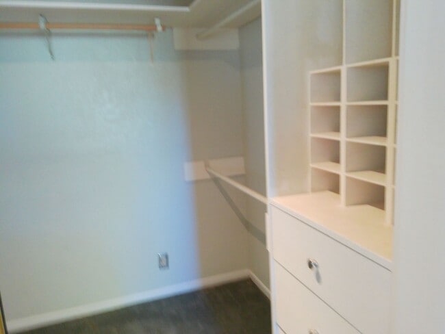 Building Photo - 4929 Cedar Pass Dr