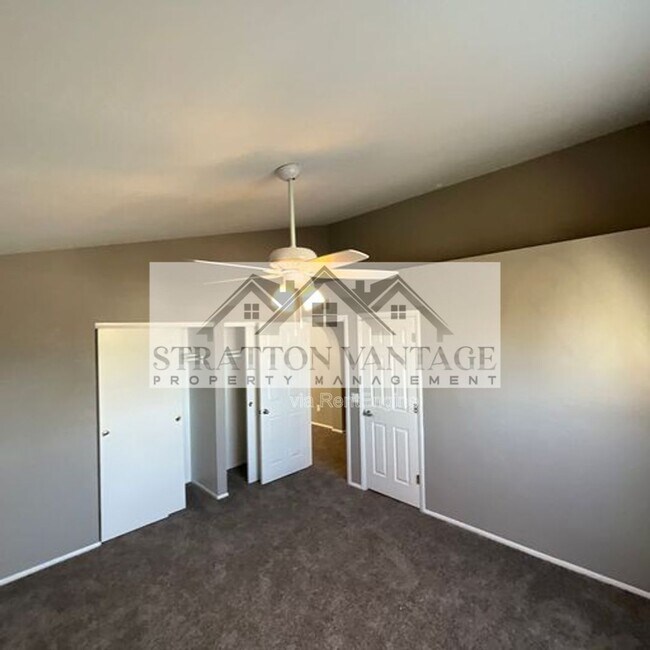 Building Photo - 3893 W Denver St