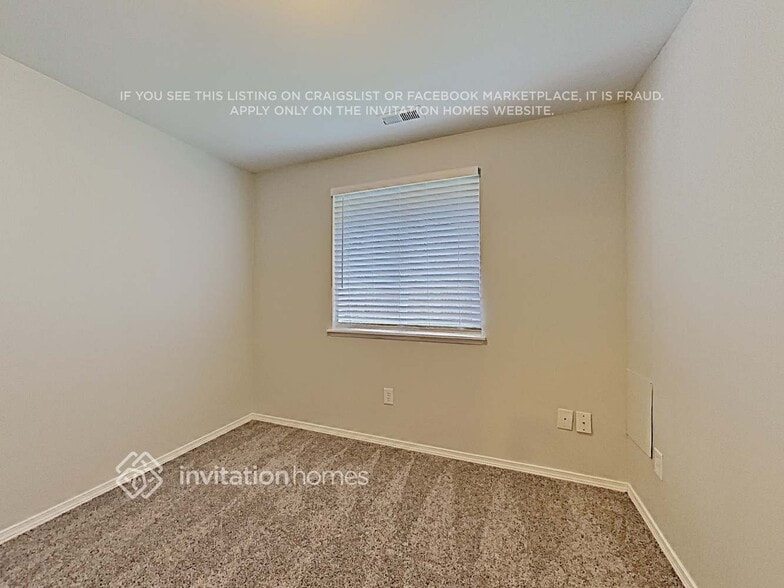 Building Photo - 19213 46th Dr NE