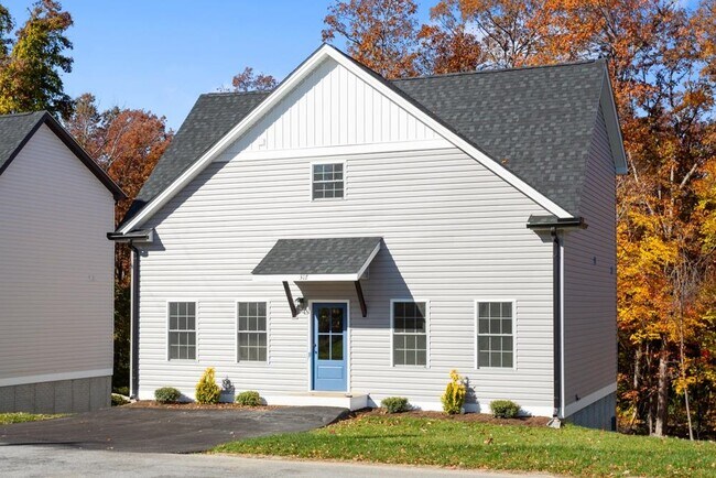 Building Photo - 317 Ivanhoe Ave