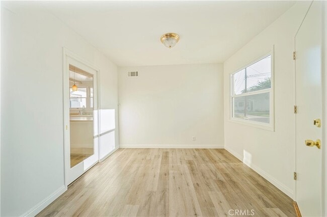 Building Photo - 9547 Wedgewood St
