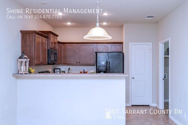 Building Photo - 2601 Tarrant County Dr