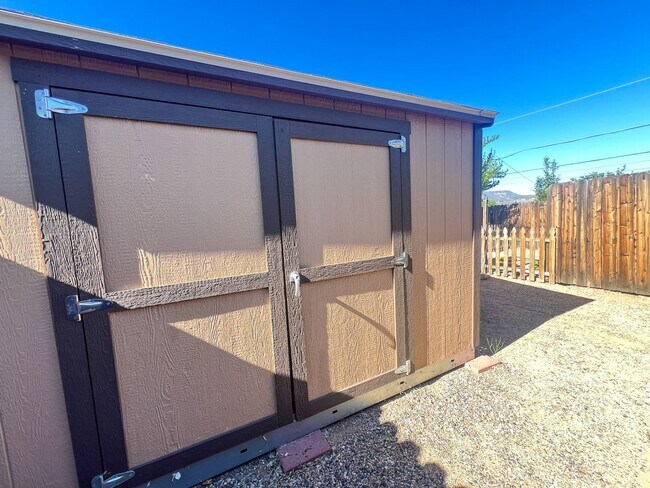 Building Photo - STUDIO APARTMENT/ CAMP VERDE