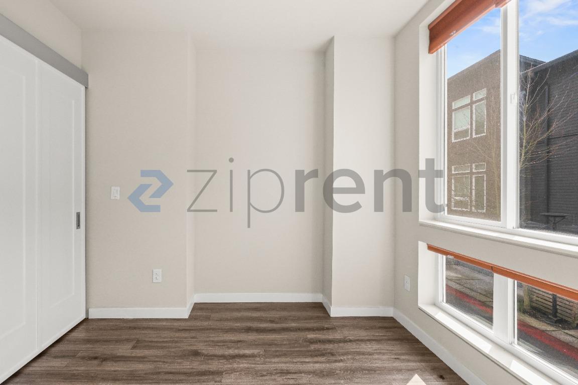 Building Photo - 1588 139th Ct NE