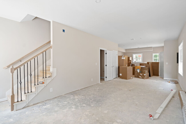 Building Photo - West Winds