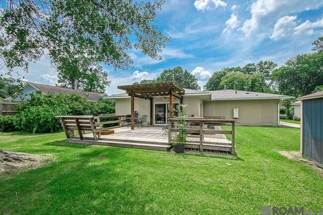 Building Photo - Mid-City Luxury Rental – 4 Bed / 3 Bath