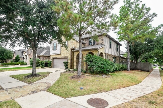 Building Photo - 8343 Sedona Ridge Dr