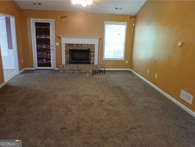 Building Photo - 809 Wellington Dr