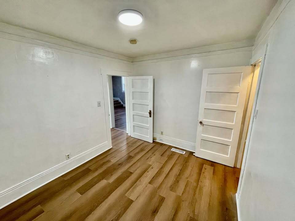 Building Photo - 475 Newton Ave