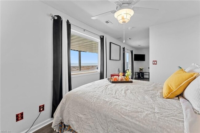 Building Photo - 115 Grandview Dr