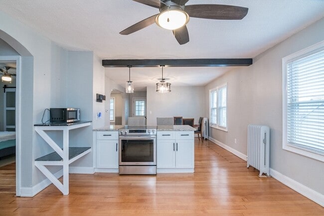 Building Photo - 30 Sunnymeade Ave