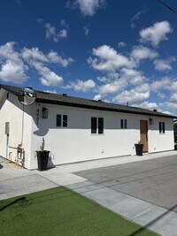 Building Photo - 4931 E San Rafael St