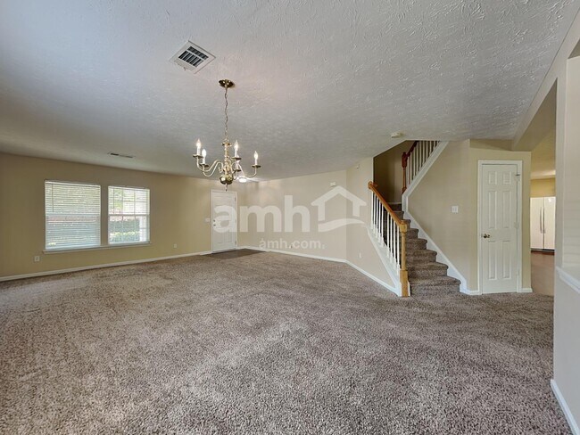 Building Photo - 574 Leaflet Ives Dr