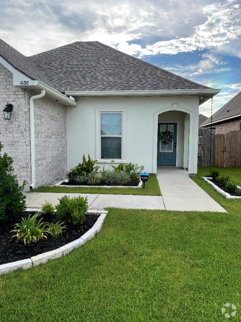 Building Photo - 1038 Gentle Wind Dr