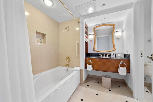 Building Photo - 848 Pacific Ave