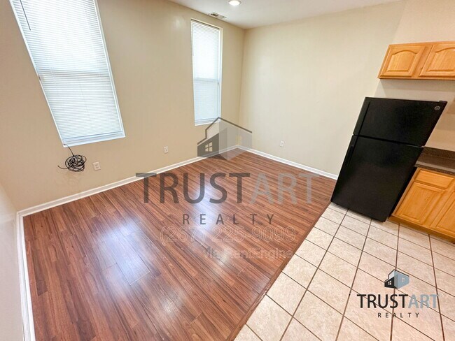 Building Photo - 3042 N 15th St