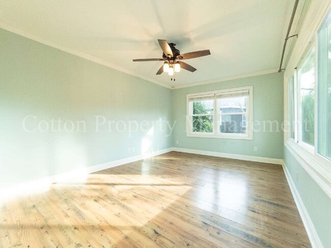 Building Photo - 309 N 23rd St