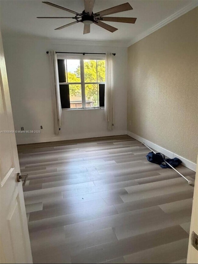 Building Photo - 965 SW 153rd Path