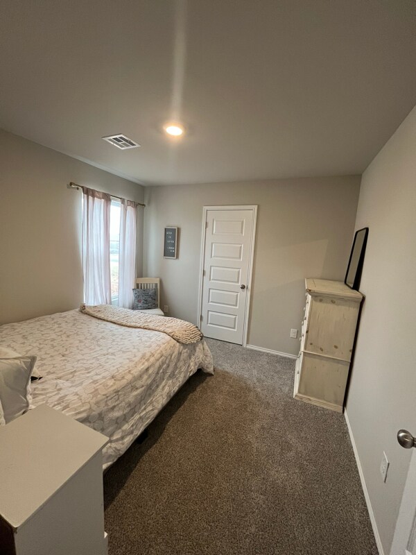 Building Photo - 326 Starlight Dr