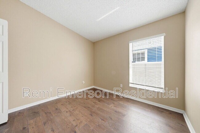 Building Photo - 2727 Mayer St