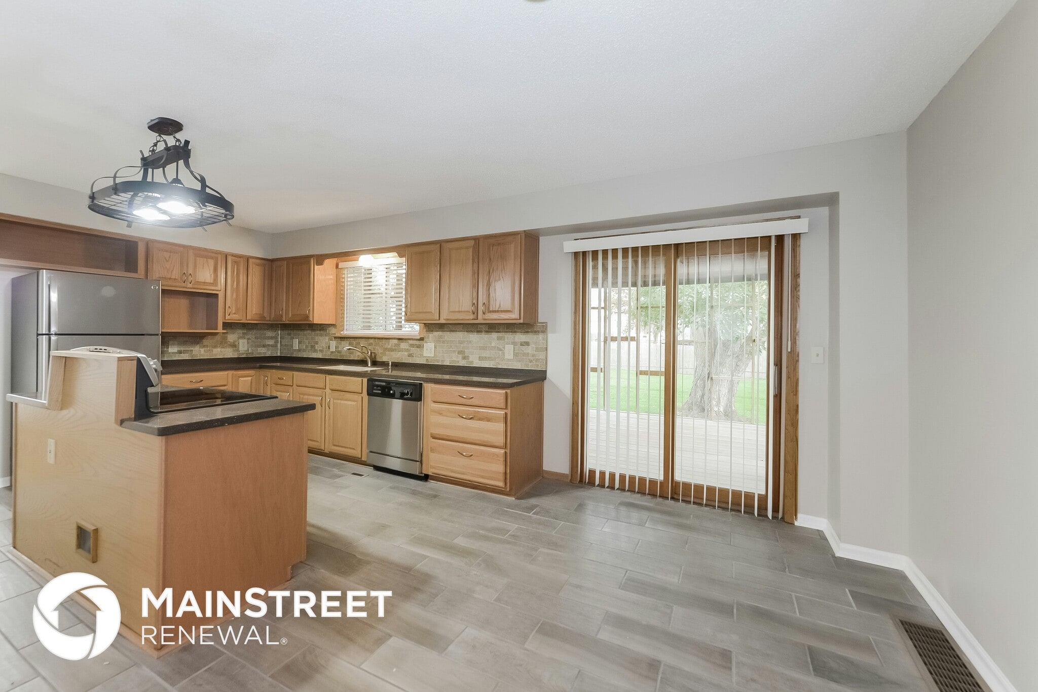 Building Photo - 6400 Longview Rd