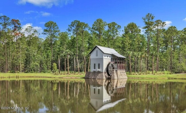 Building Photo - 207 Elm Br Rd