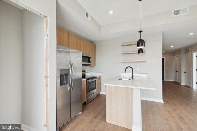 Building Photo - 308 W Chelten Ave