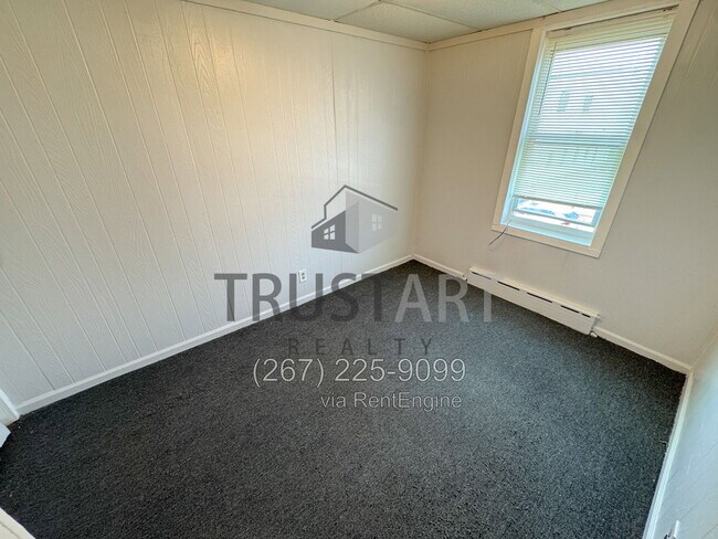 Building Photo - 3345 Frankford Ave