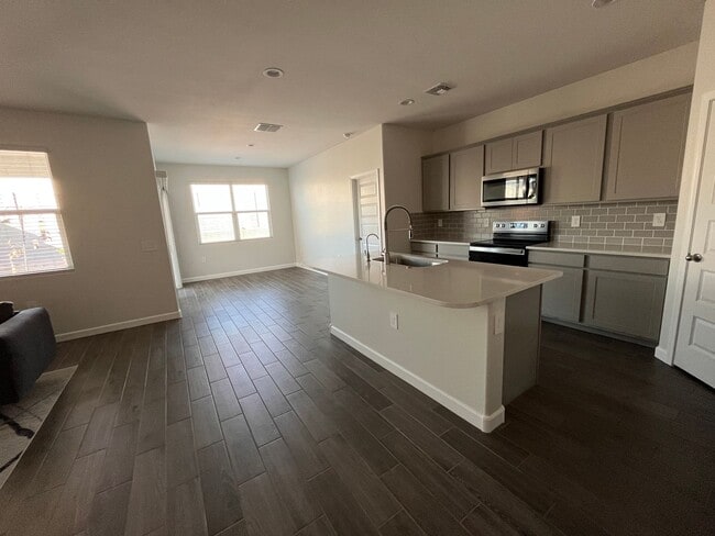 Building Photo - Modern 4-Bedroom Ranch-Style Corner Lot Home