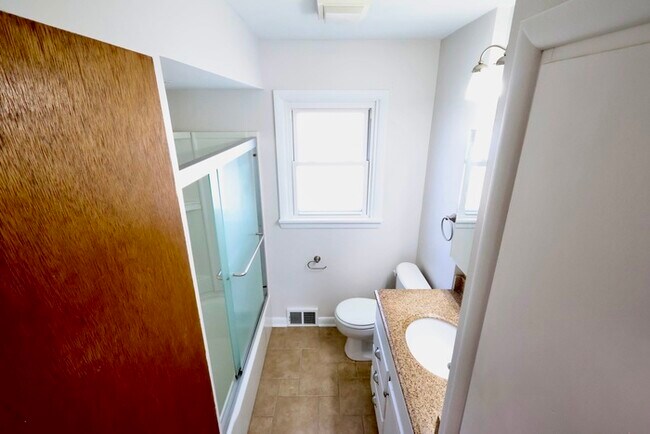 Building Photo - 2076 Congo St