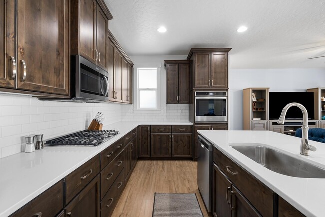 Building Photo - 9030 W Bowie St