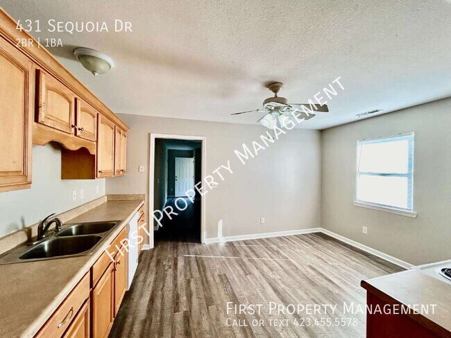 Building Photo - 431 Sequoia Dr