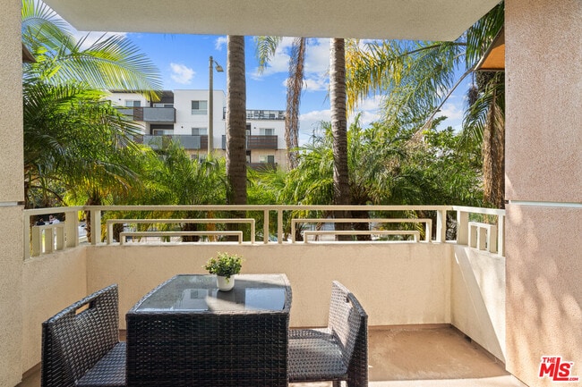 Building Photo - 1222 S Westgate Ave