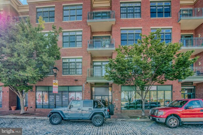 Building Photo - 1500 Thames St