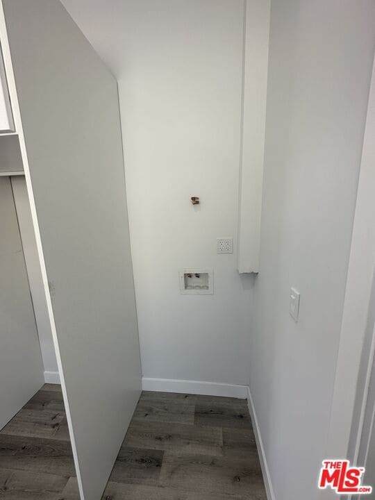 Building Photo - 6831 Bellaire Ave