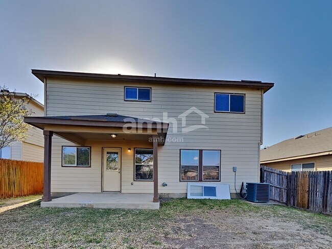 Building Photo - 114 Fontana Albero