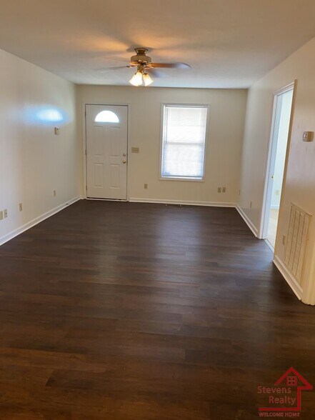 Building Photo - 183 Woodlee Ct