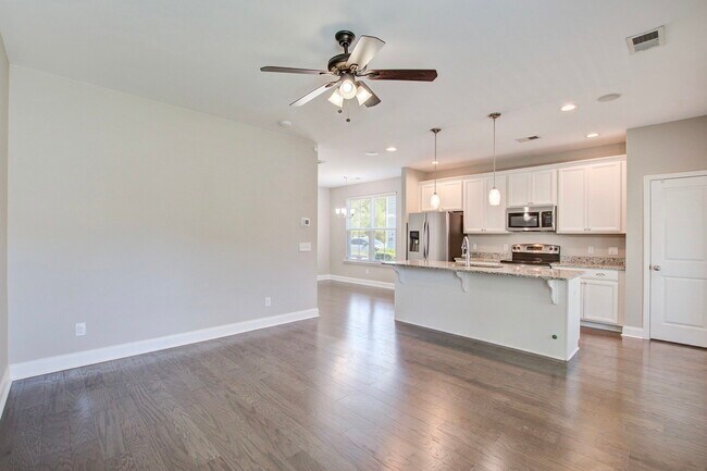 Building Photo - 135 Fulmar Pl