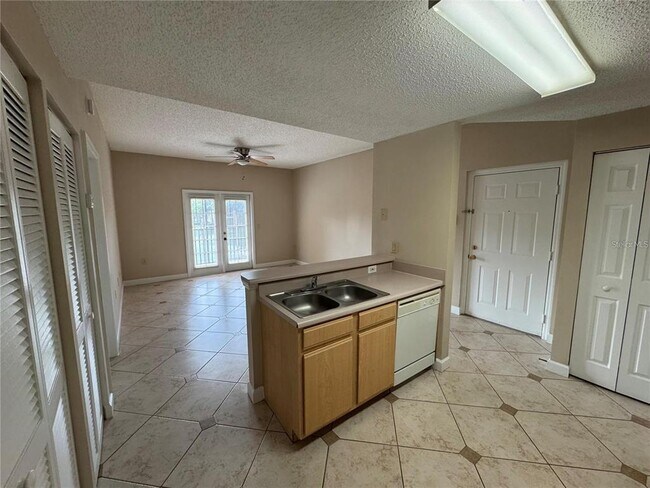 Building Photo - 10831 Windsor Walk Dr