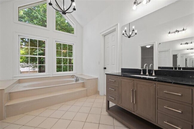 Building Photo - 2120 Skyland Cove Ln SW