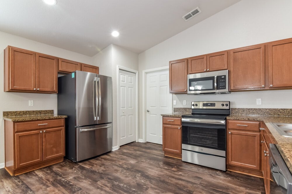 Building Photo - 34835 Redding Ln