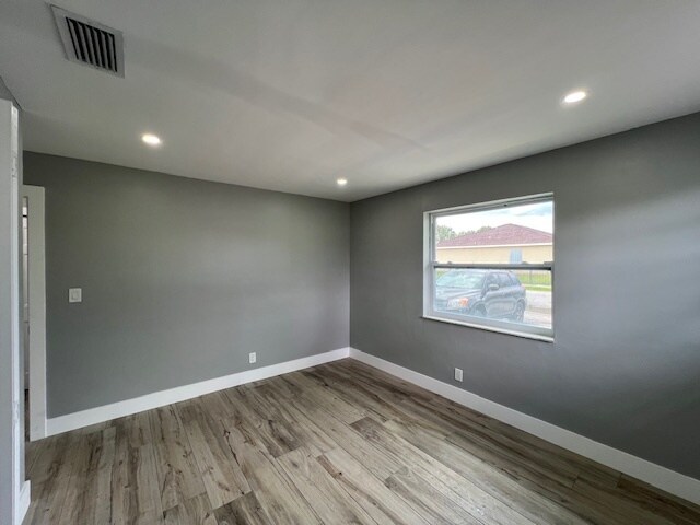 Building Photo - 5415 NW 22nd St