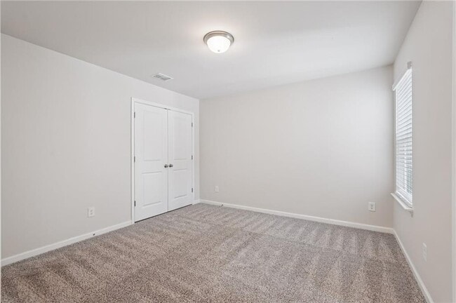 Building Photo - 234 Timberland Ave