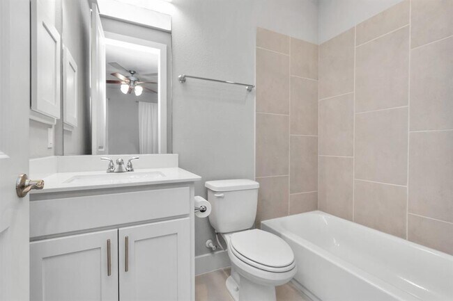 Building Photo - 2716 Freund St