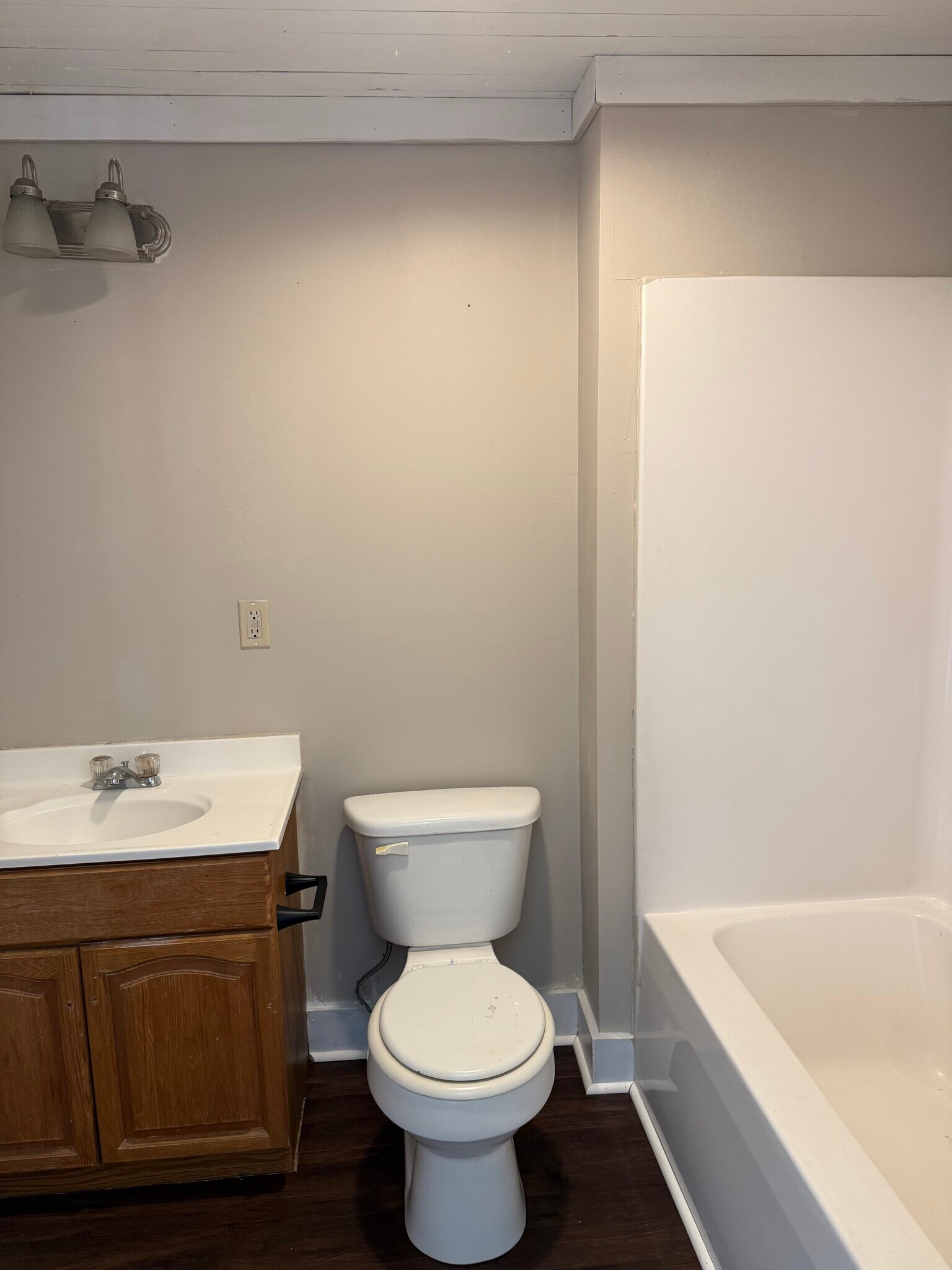 Building Photo - 1458 Shanna Dr