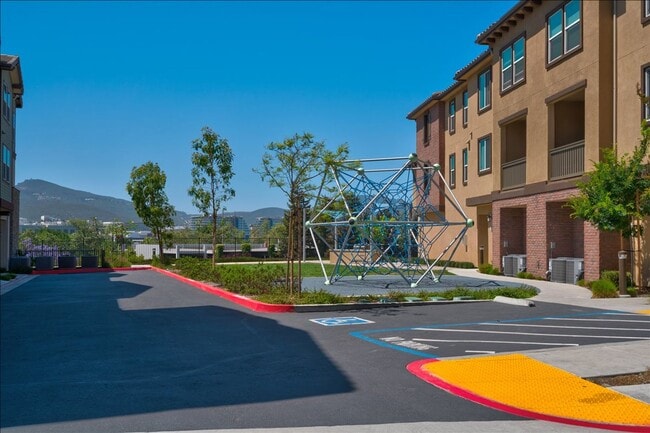 Building Photo - 367 Mission Villas Rd