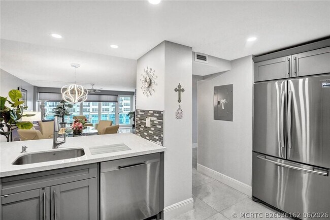 Building Photo - 3430 Galt Ocean Dr